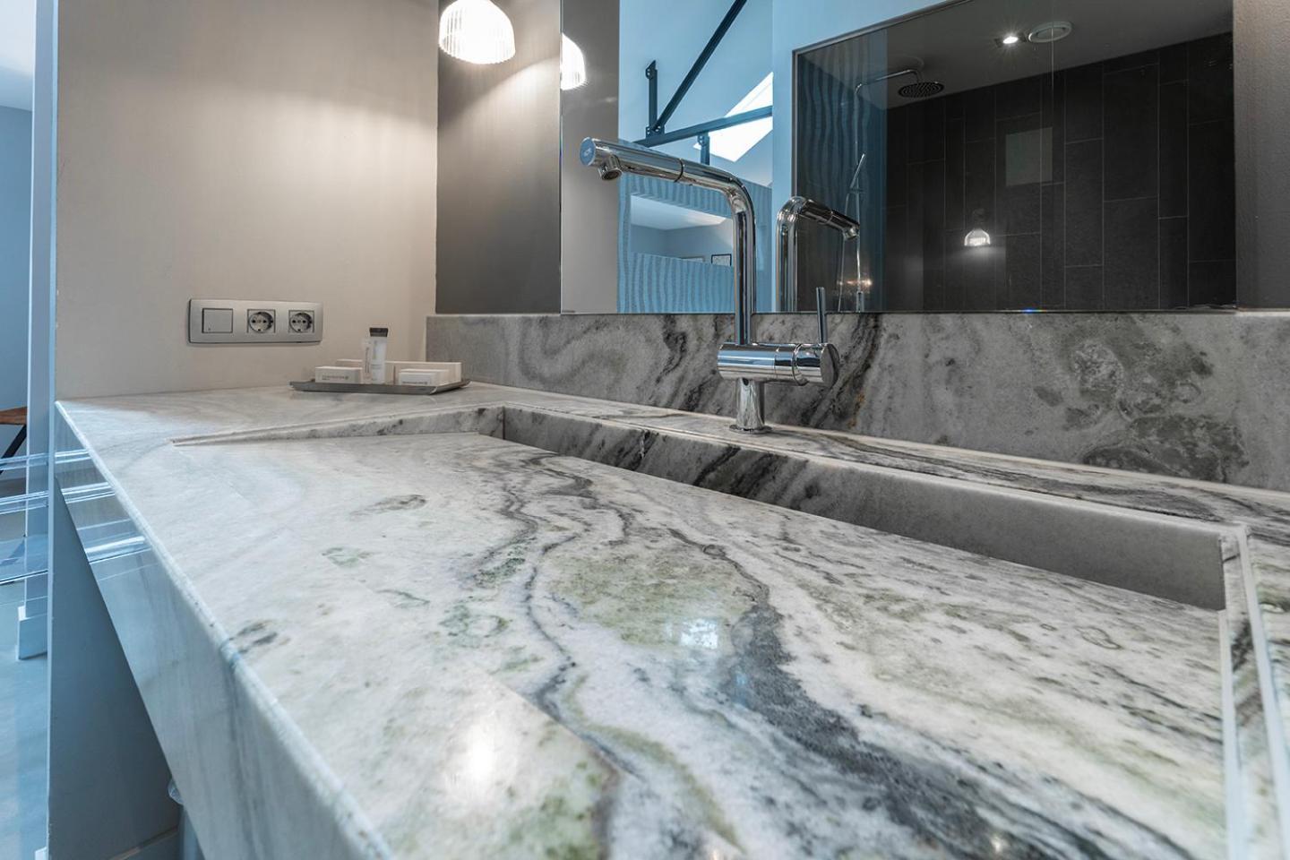 Suite With Wellness Nextdoor And Kitchen Access Oss Buitenkant foto