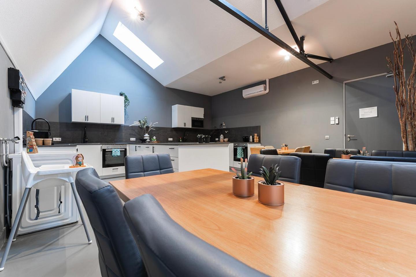 Suite With Wellness Nextdoor And Kitchen Access Oss Buitenkant foto